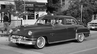  Four-Door 轎車 I 1951-1952