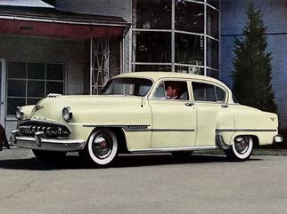  Four-Door 轎車 (翻新 1953) 1952-1953