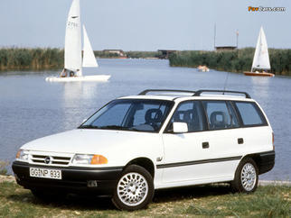  Astra Mk III 旅行車 1991-1998