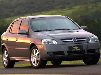  Astra 轎車 1999-2011