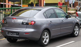  3 I 轎車 (BK, 翻新 2006) 2006-2009